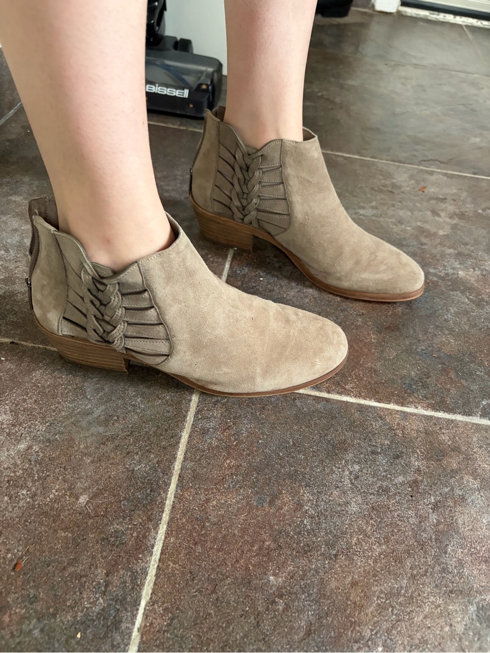 Vince Camuto Authentic Suede Ankle Boots - Tan / Gray - Excellent - US Women 8